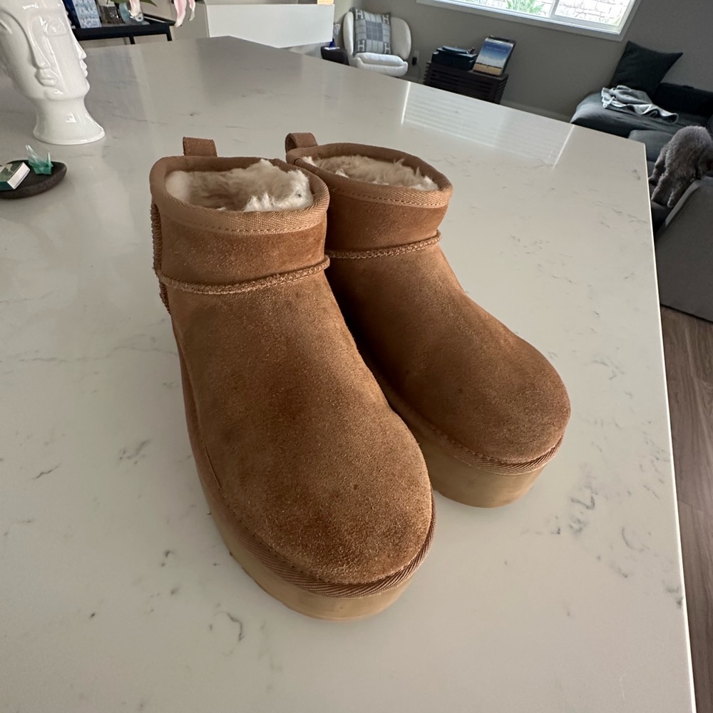Uggs mini platform sand size 37,  pre-loved with lots of life still left in them